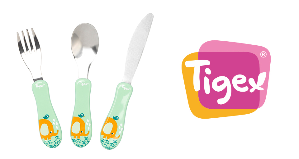 Set de couverts pour enfants avec un manche vert représentant un éléphant jaune et un oiseau bleu, ainsi que le logo Tigex.