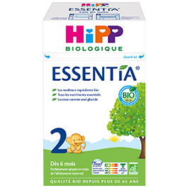 Une boîte d'aliments biologiques pour bébés Hipp, étape 2, avec une illustration d'arbre et un graphique de bébé, indiquant qu'ils conviennent aux bébés âgés de 6 mois et plus.