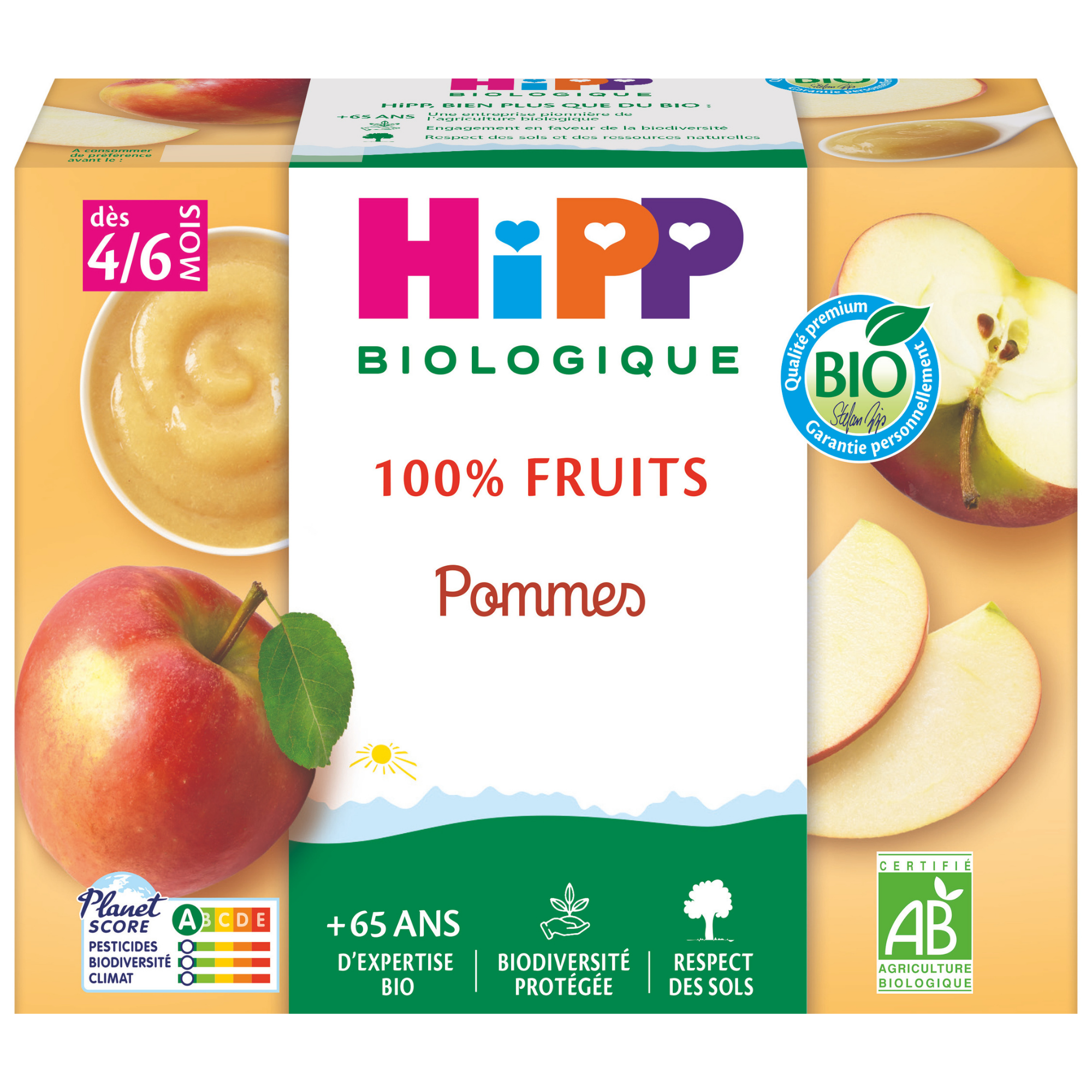 L'emballage d'un produit alimentaire pour bébés, plus précisément une purée de fruits, en particulier de pommes, étiquetée comme biologique.